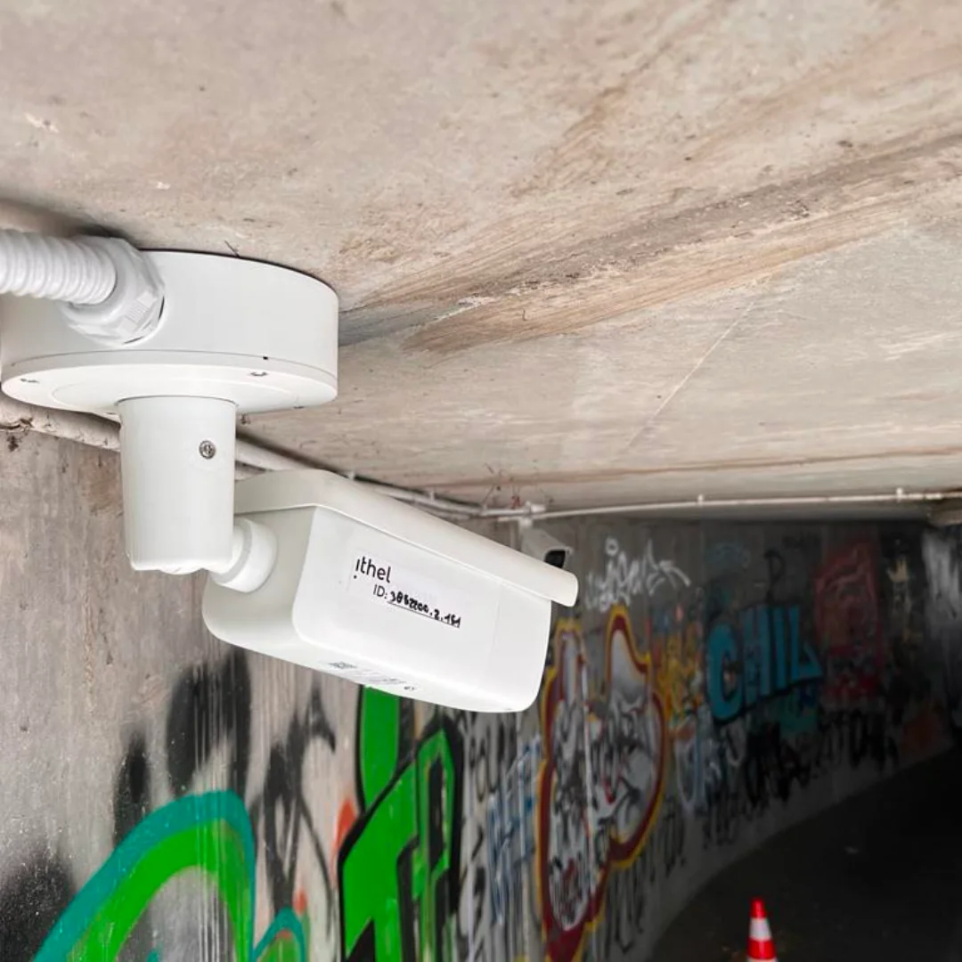 Telecamera IP videosorveglianza sottopasso urbano - Sistema di sicurezza intelligente per aree critiche e tunnel